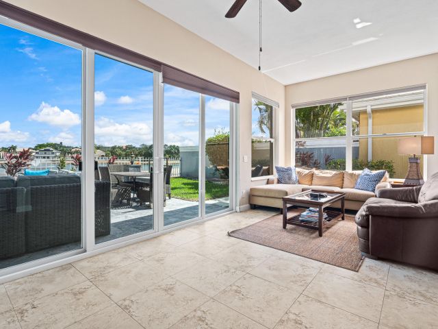 Продажа дома по адресу 960 Bear Island Circle - фото 6677546