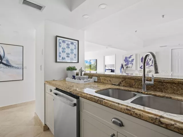 Продажа квартиры #1407 - фото 6669038