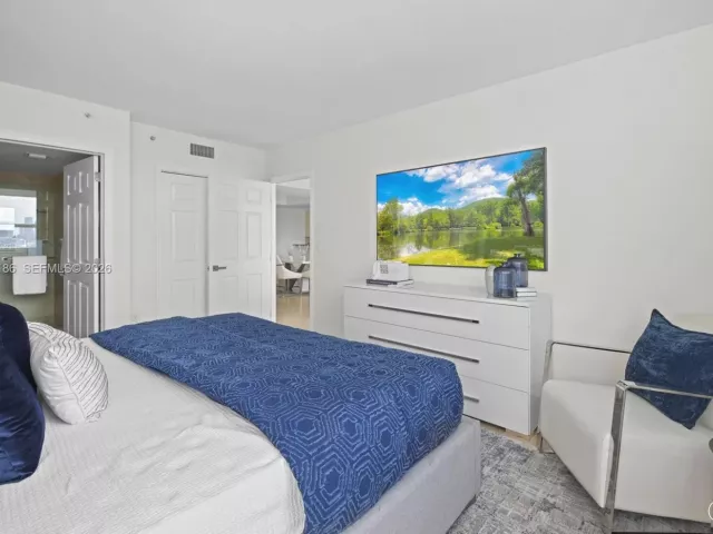 Продажа квартиры #1407 - фото 6669028