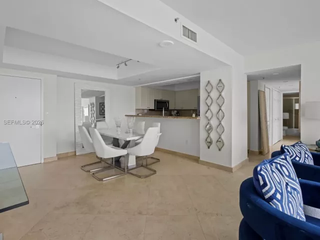 Продажа квартиры #1407 - фото 6669031