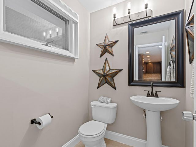 Продажа дома по адресу 401 S Country Club Boulevard - фото 6690332