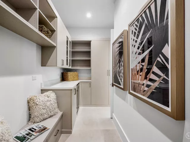 Продажа дома по адресу 2609 NE 27th Way - фото 9371989