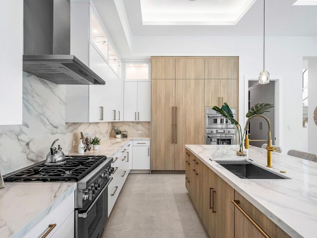 Продажа дома по адресу 2609 NE 27 Way - фото 6702403