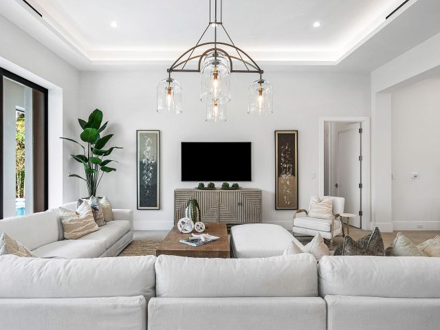 Продажа дома по адресу 2609 NE 27 Way - фото 6702405