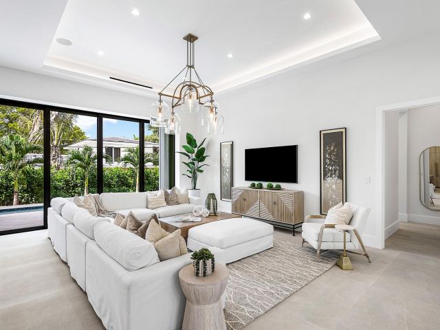 Продажа дома по адресу 2609 NE 27 Way - фото 6702406