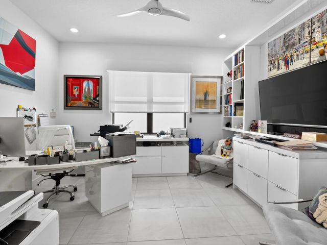 Дом в аренду по адресу 8331 Royal County Down Road - фото 6689255