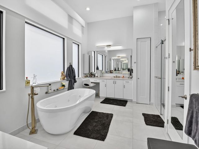 Дом в аренду по адресу 8331 Royal County Down Road - фото 6689262