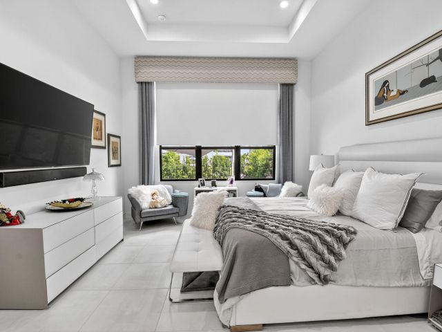 Дом в аренду по адресу 8331 Royal County Down Road - фото 6689263