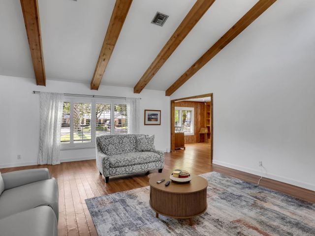 Дом в аренду по адресу 2903 Banyan Boulevard Circle NW - фото 6699296