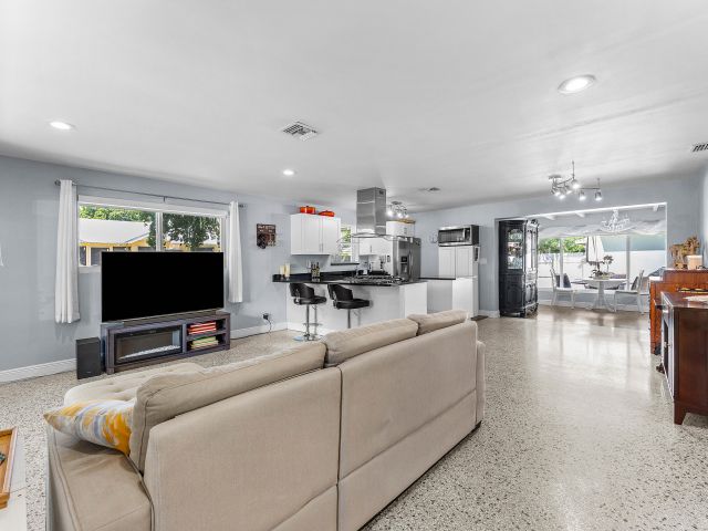 Продажа дома по адресу 439 45th Street - фото 6669125