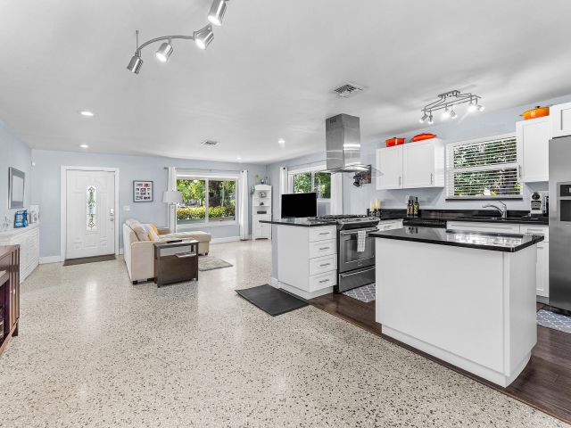 Продажа дома по адресу 439 45th Street - фото 6669130