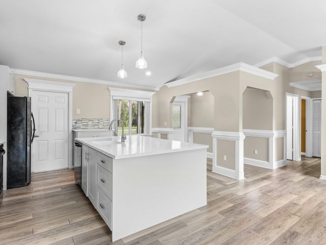 Продажа дома по адресу 12752 Key Lime Boulevard - фото 6670330