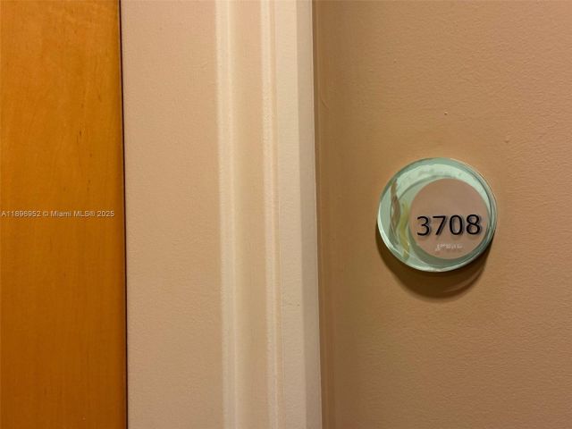 Продажа квартиры #3708 - фото 6669737