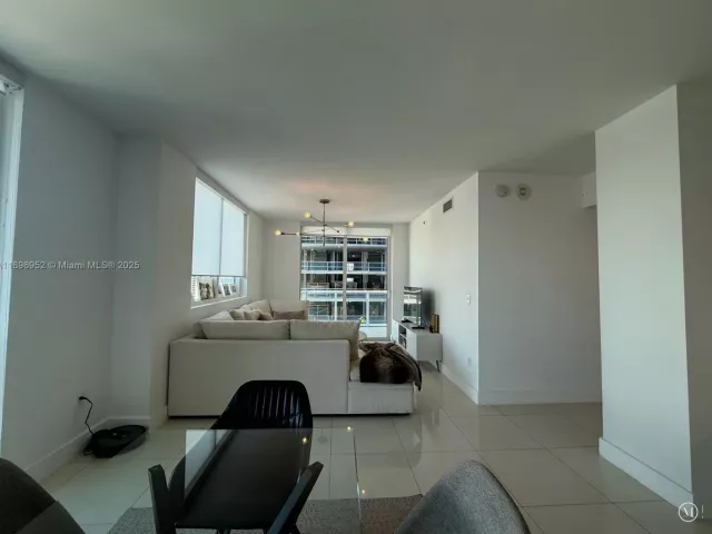 Продажа квартиры #3708 - фото 6669734