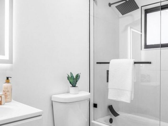 Дом в аренду по адресу 608 SE 2nd Avenue Avenue - фото 6784467