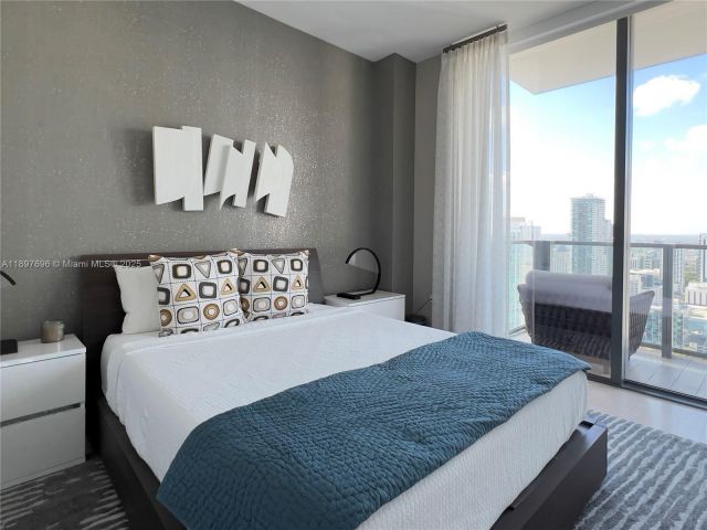 Продажа квартиры #3611 - фото 6669106