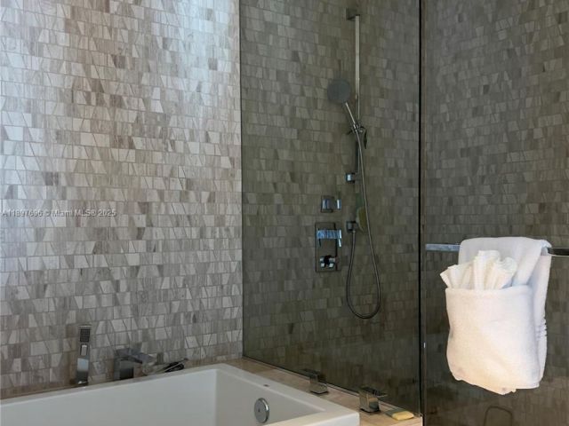 Продажа квартиры #3611 - фото 6669107