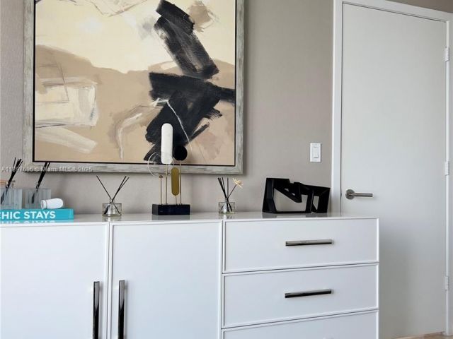 Продажа квартиры #3611 - фото 6669111