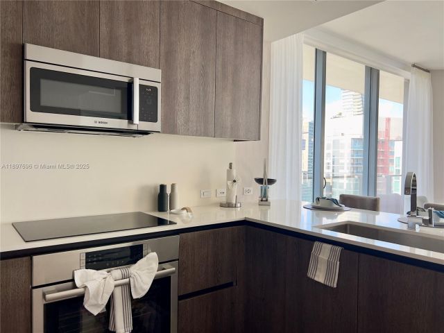 Продажа квартиры #3611 - фото 6669114