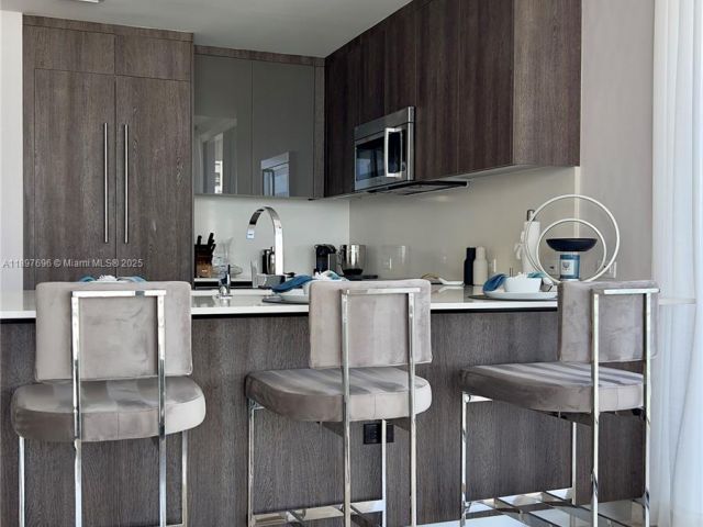 Продажа квартиры #3611 - фото 6669115