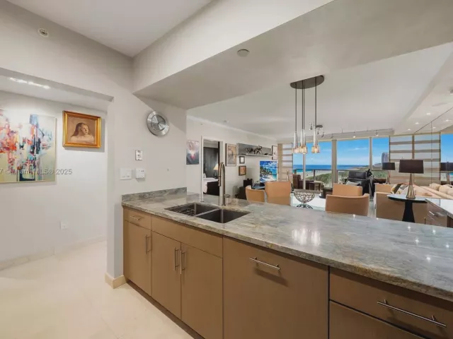 Квартира в аренду номер1003 - фото 6669095