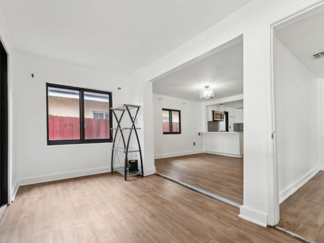 Дом в аренду по адресу 1204 NW 70th Street - фото 6669978