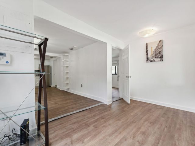 Дом в аренду по адресу 1204 NW 70th Street - фото 6669979