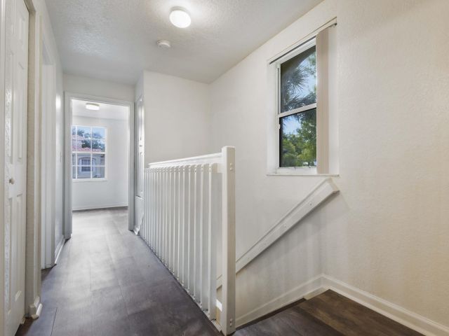 Дом в аренду по адресу 970 Summit Lake Drive - фото 6669155