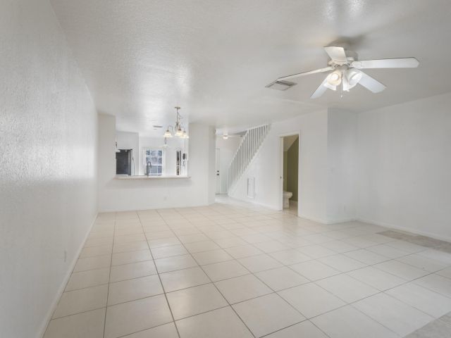 Дом в аренду по адресу 970 Summit Lake Drive - фото 6669159