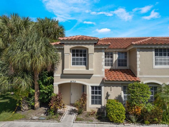 Дом в аренду по адресу 970 Summit Lake Drive - фото 6669172