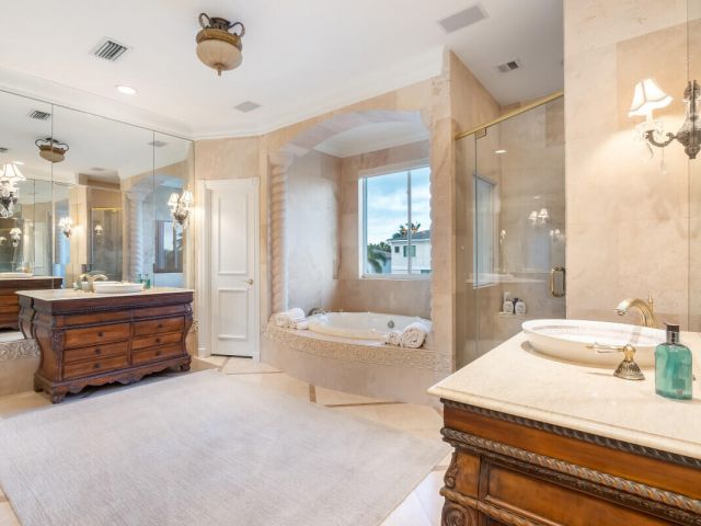 Дом в аренду по адресу 961 Banyan Drive - фото 6871902