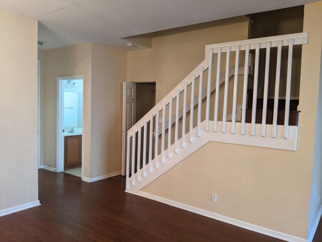 Дом в аренду по адресу 2226 Oakmont Drive - фото 6693788