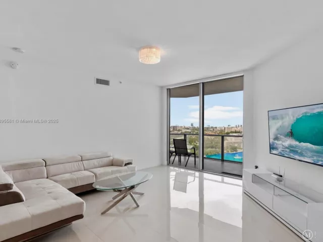 Продажа квартиры #1704 - фото 6671309