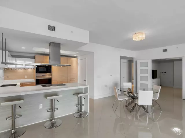 Продажа квартиры #1704 - фото 6671304