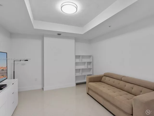 Продажа квартиры #1704 - фото 6671306