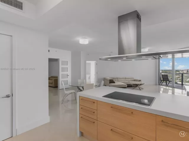 Продажа квартиры #1704 - фото 6671300