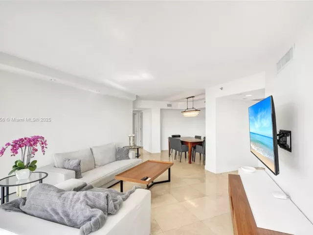 Продажа квартиры #1403 - фото 6703010