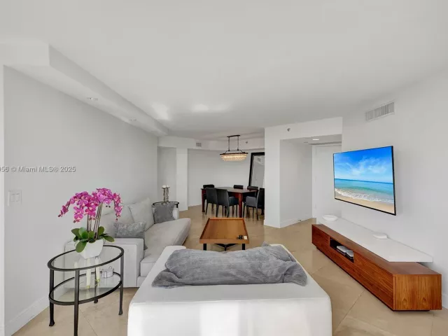 Продажа квартиры #1403 - фото 6703011