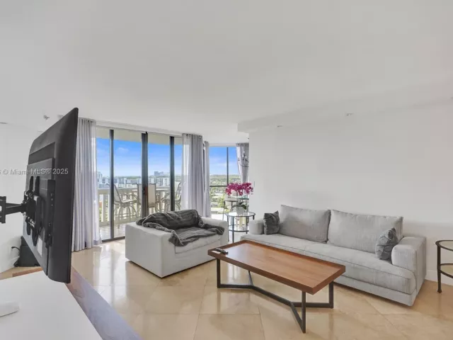 Продажа квартиры #1403 - фото 6703014