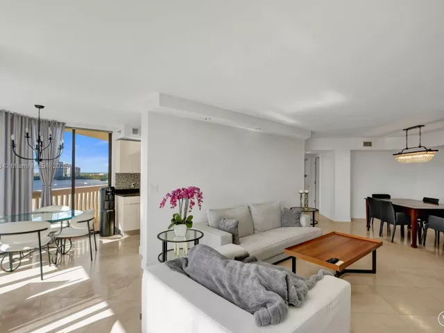 Продажа квартиры #1403 - фото 6703015