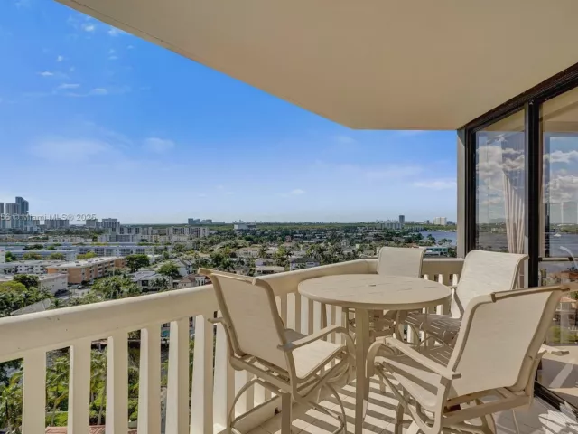 Продажа квартиры #1403 - фото 6703002