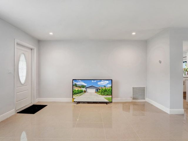 Дом в аренду по адресу 2941 Angler Drive - фото 6671481