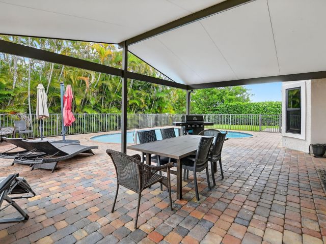 Продажа дома по адресу 10798 Sea Cliff Circle - фото 6690312