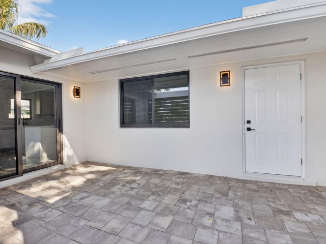 Дом в аренду по адресу 513 Lindell Boulevard - фото 6673859