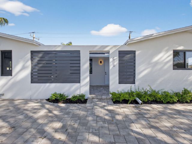 Дом в аренду по адресу 513 Lindell Boulevard - фото 6673860