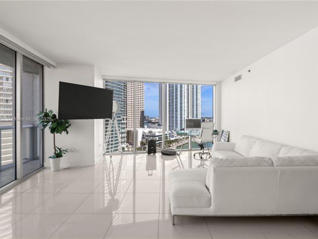 Продажа квартиры #1602 - фото 6728300