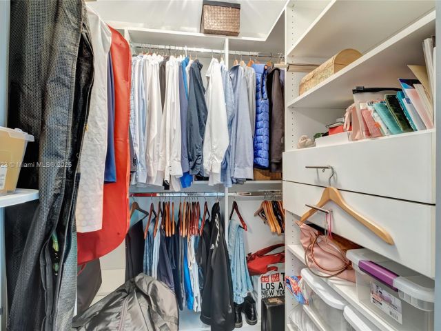 Продажа дома по адресу 18409 NE 27th Ct 156 - фото 6671793