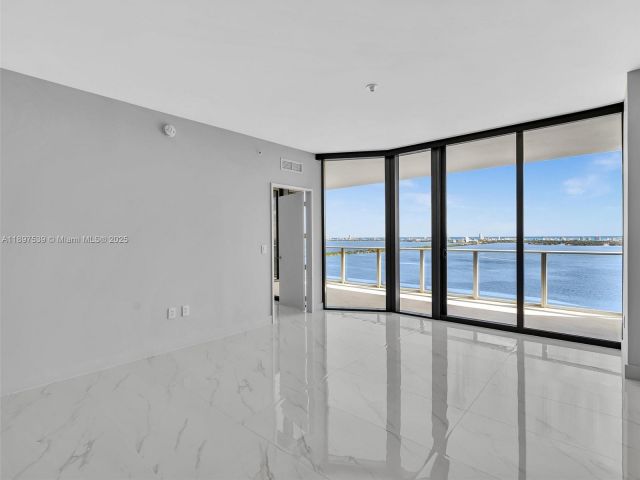 Квартира в аренду номер3303 - фото 6672871