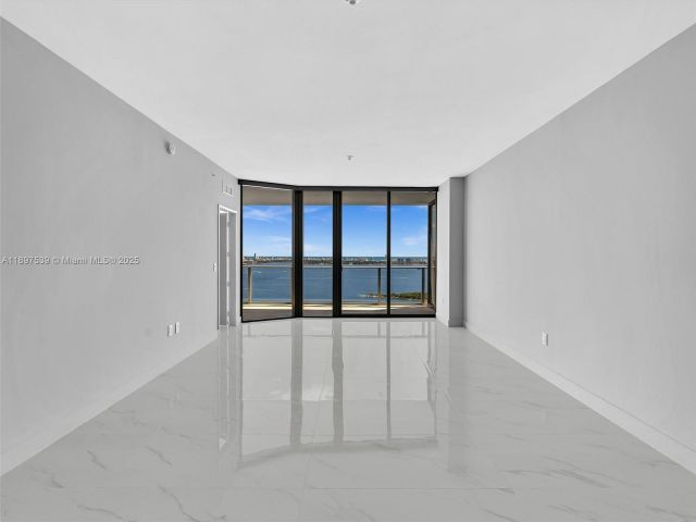 Квартира в аренду номер3303 - фото 6672875