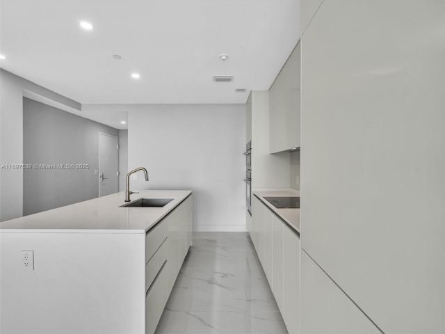 Квартира в аренду номер3303 - фото 6672877